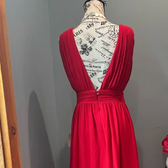 Lulu's Vibrant Red Backless Dress Size Large - Picture 11 of 13